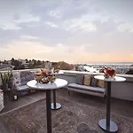 39 Kalamis Marina & Restaurant Hotel 3*