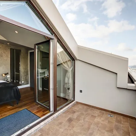 39 Kalamis Marina & Restaurant 3*