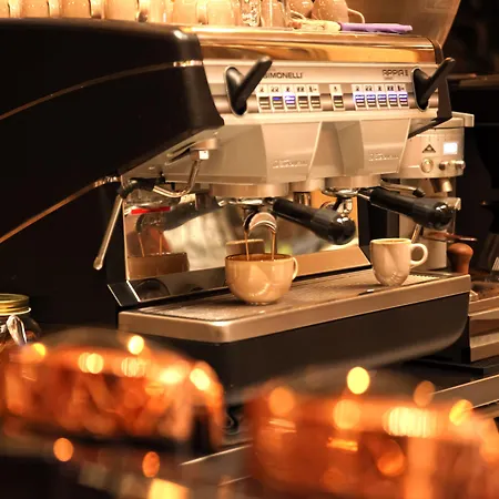 Hotel 39 Kalamis Marina & Restaurant