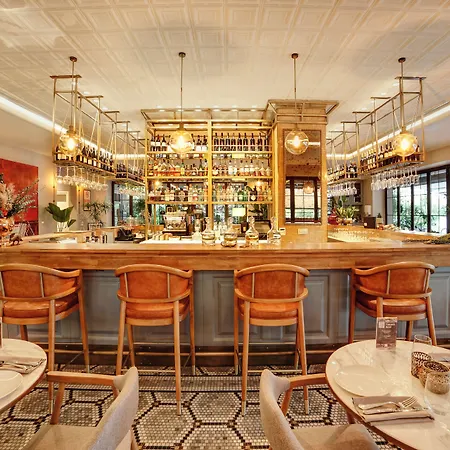 Hotel 39 Kalamis Marina & Restaurant 3*