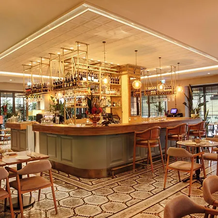 Hotel 39 Kalamis Marina & Restaurant 3*