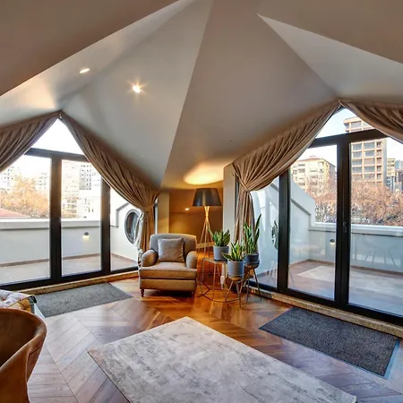 39 Kalamis Marina & Restaurant