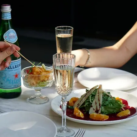 39 Kalamis Marina & Restaurant Отель Стамбул