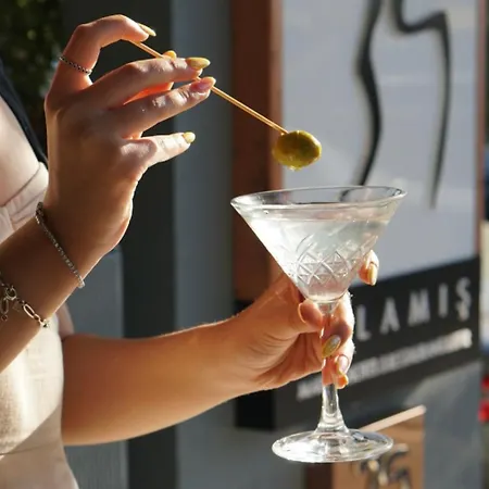 39 Kalamis Marina & Restaurant Стамбул