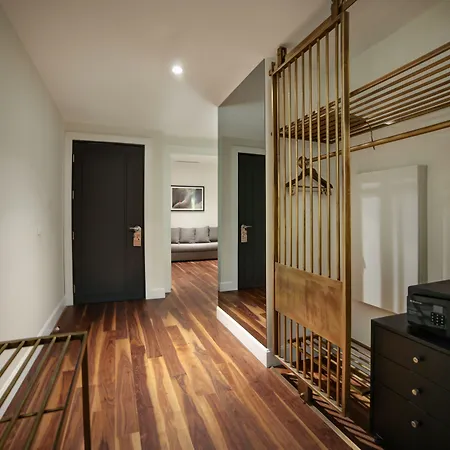 Hotel 39 Kalamis Marina & Restaurant