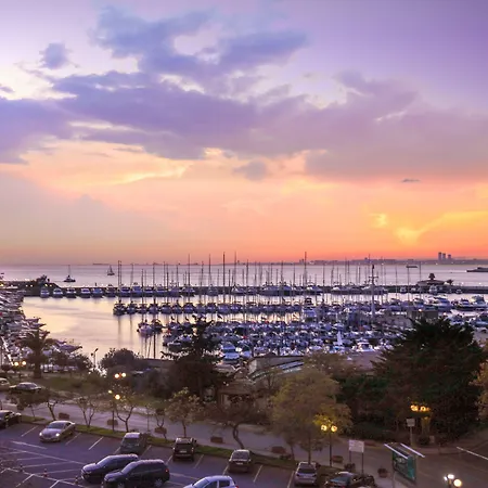 39 Kalamis Marina & Restaurant 3*